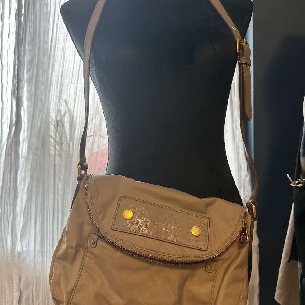Marc Jacobs Nylon Shoulder bag (Tan)